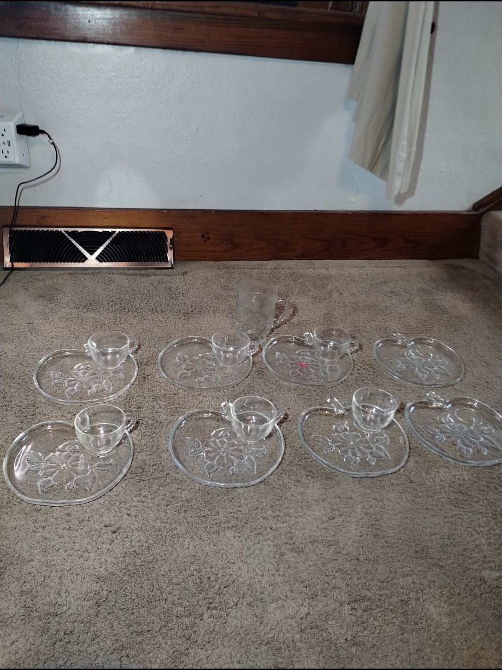 Vtg Hazel Atlas Floral Clear Glass Snack Plates w/cups 8 Plates 6 Cups,Pitcher